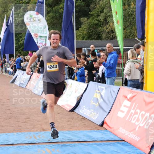 14.09.2025 - Airport Race Strokosch-Dieckow http://msf.ph/oto/8892802 14.09.2025 12:02:21 Ziel 4243, 5129, 5471 meine-sportfotos.de