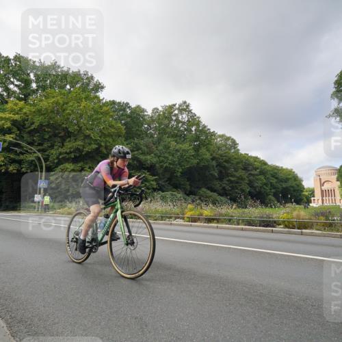14.09.2025 - Stadtparktriathlon Michael Burmester http://msf.ph/oto/8892844 14.09.2025 11:26:30 Radfahren 846, 902, 926, 931, 934, 935, 976, 993, 1015 meine-sportfotos.de