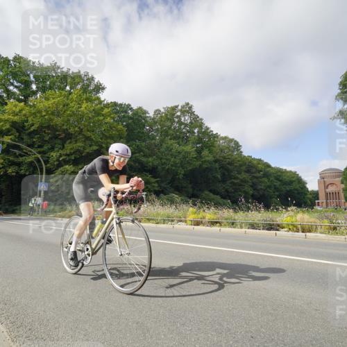 14.09.2025 - Stadtparktriathlon Michael Burmester http://msf.ph/oto/8893005 14.09.2025 11:33:40 Radfahren 951, 1069 meine-sportfotos.de