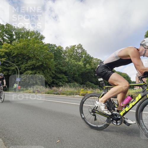 14.09.2025 - Stadtparktriathlon Michael Burmester http://msf.ph/oto/8893094 14.09.2025 11:37:45 Radfahren 981, 984, 1026, 1039, 1043, 1054, 1107 meine-sportfotos.de