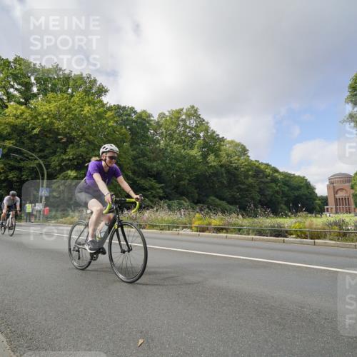 14.09.2025 - Stadtparktriathlon Michael Burmester http://msf.ph/oto/8893133 14.09.2025 11:39:10 Radfahren 949, 952, 1014, 1062, 1086, 1091 meine-sportfotos.de