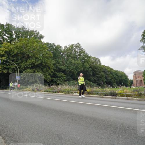 14.09.2025 - Stadtparktriathlon Michael Burmester http://msf.ph/oto/8893303 14.09.2025 11:45:03 Radfahren 1048, 1107 meine-sportfotos.de