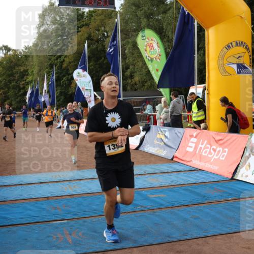 14.09.2025 - Airport Race Strokosch-Dieckow http://msf.ph/oto/8896620 14.09.2025 12:19:28 Ziel 72, 74, 174, 555, 746, 1050, 1059, 1392, 4055, 4143, 5268 meine-sportfotos.de