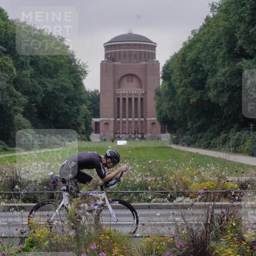 14.09.2025 - Stadtparktriathlon Michael Burmester http://msf.ph/oto/8897522 14.09.2025 08:55:15 Radfahren 344, 365, 368, 374 meine-sportfotos.de