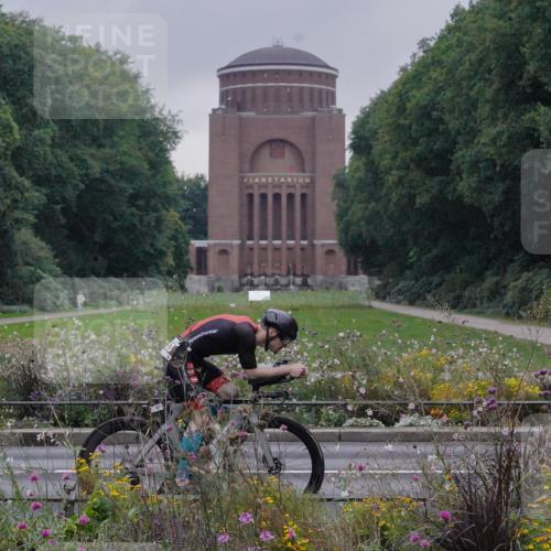 14.09.2025 - Stadtparktriathlon Michael Burmester http://msf.ph/oto/8897661 14.09.2025 08:57:19 Radfahren 316, 348, 353 meine-sportfotos.de