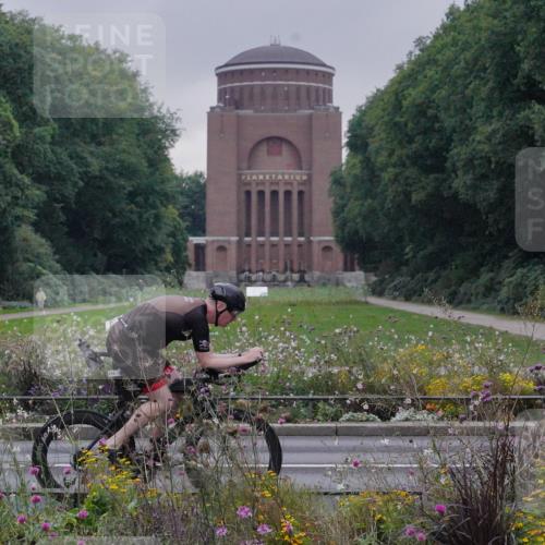 14.09.2025 - Stadtparktriathlon Michael Burmester http://msf.ph/oto/8897669 14.09.2025 08:57:28 Radfahren 316, 319, 332, 348 meine-sportfotos.de