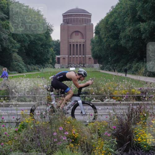 14.09.2025 - Stadtparktriathlon Michael Burmester http://msf.ph/oto/8897725 14.09.2025 08:58:57 Radfahren 306, 312, 315, 320 meine-sportfotos.de