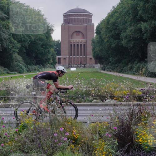 14.09.2025 - Stadtparktriathlon Michael Burmester http://msf.ph/oto/8897758 14.09.2025 08:59:32 Radfahren 310, 317, 480 meine-sportfotos.de