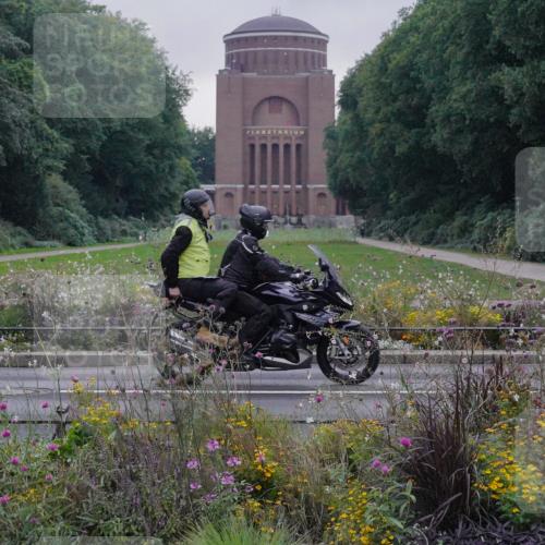 14.09.2025 - Stadtparktriathlon Michael Burmester http://msf.ph/oto/8897769 14.09.2025 08:59:46 Radfahren 351, 355 meine-sportfotos.de