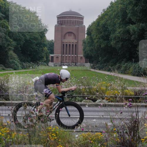 14.09.2025 - Stadtparktriathlon Michael Burmester http://msf.ph/oto/8897840 14.09.2025 09:01:51 Radfahren 304, 324, 358 meine-sportfotos.de