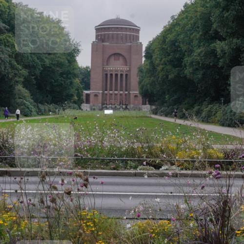 14.09.2025 - Stadtparktriathlon Michael Burmester http://msf.ph/oto/8897850 14.09.2025 09:02:04 Radfahren 365 meine-sportfotos.de