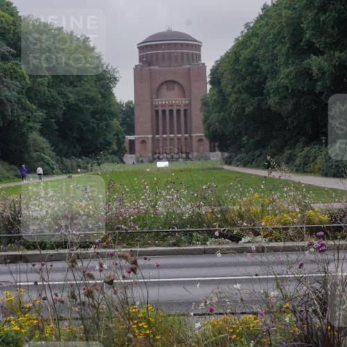 14.09.2025 - Stadtparktriathlon Michael Burmester http://msf.ph/oto/8897854 14.09.2025 09:02:07 Radfahren 301, 365, 373 meine-sportfotos.de