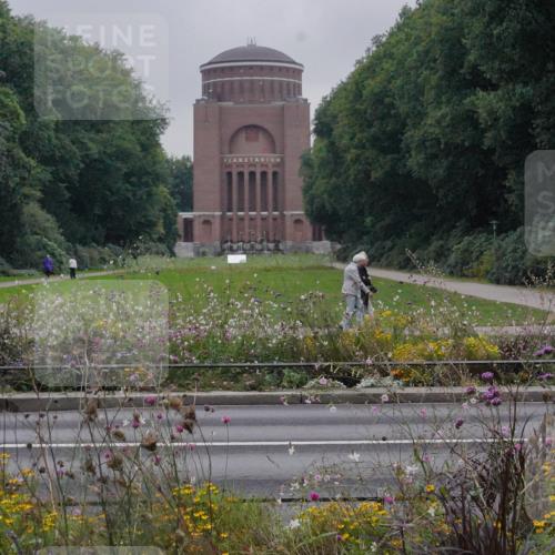 14.09.2025 - Stadtparktriathlon Michael Burmester http://msf.ph/oto/8897880 14.09.2025 09:02:23 Radfahren 318, 333, 339, 363, 366, 371 meine-sportfotos.de