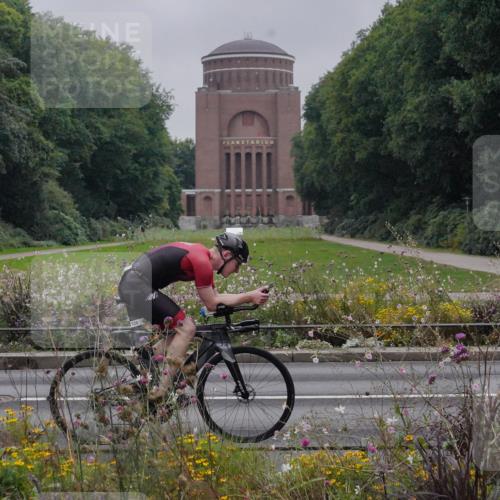 14.09.2025 - Stadtparktriathlon Michael Burmester http://msf.ph/oto/8898010 14.09.2025 09:03:45 Radfahren 311, 328, 348, 413 meine-sportfotos.de