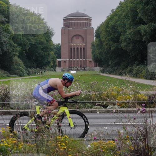 14.09.2025 - Stadtparktriathlon Michael Burmester http://msf.ph/oto/8898034 14.09.2025 09:03:56 Radfahren 311, 325, 336, 414 meine-sportfotos.de