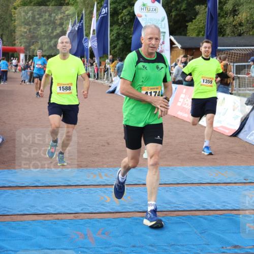 14.09.2025 - Airport Race Strokosch-Dieckow http://msf.ph/oto/8898206 14.09.2025 12:24:11 Ziel 191, 396, 1116, 1359, 1549, 1588, 1957, 2001, 4174 meine-sportfotos.de