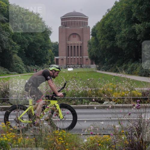 14.09.2025 - Stadtparktriathlon Michael Burmester http://msf.ph/oto/8898546 14.09.2025 09:04:11 Radfahren 319, 357, 369 meine-sportfotos.de