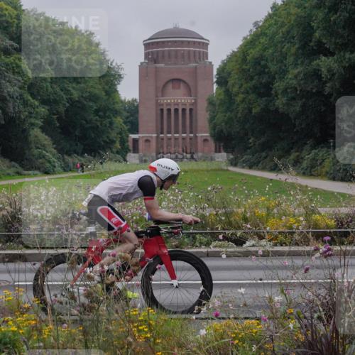 14.09.2025 - Stadtparktriathlon Michael Burmester http://msf.ph/oto/8898584 14.09.2025 09:04:23 Radfahren 303, 332, 338, 369, 372 meine-sportfotos.de