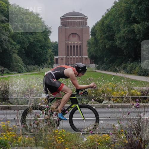 14.09.2025 - Stadtparktriathlon Michael Burmester http://msf.ph/oto/8898672 14.09.2025 09:05:32 Radfahren 310, 351, 355, 394, 416 meine-sportfotos.de