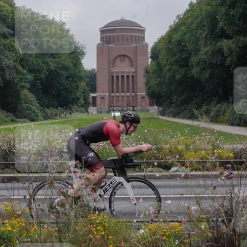 14.09.2025 - Stadtparktriathlon Michael Burmester http://msf.ph/oto/8898682 14.09.2025 09:05:38 Radfahren 310, 317, 327, 330, 394 meine-sportfotos.de