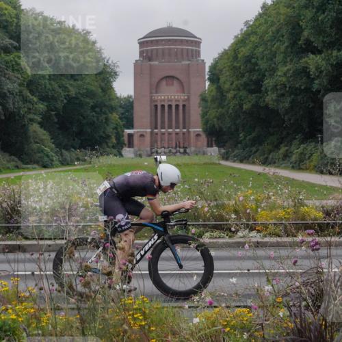 14.09.2025 - Stadtparktriathlon Michael Burmester http://msf.ph/oto/8898846 14.09.2025 09:07:41 Radfahren 304, 324, 368, 404, 425 meine-sportfotos.de