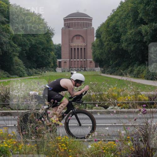 14.09.2025 - Stadtparktriathlon Michael Burmester http://msf.ph/oto/8898853 14.09.2025 09:07:50 Radfahren 324, 368, 380, 401, 404 meine-sportfotos.de
