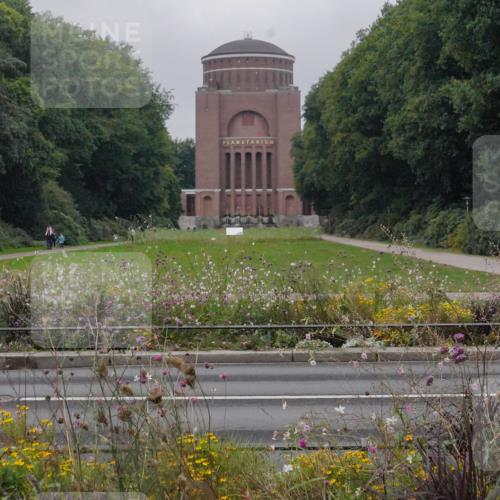 14.09.2025 - Stadtparktriathlon Michael Burmester http://msf.ph/oto/8898928 14.09.2025 09:08:38 Radfahren 318, 326, 339, 340, 342, 345, 347, 363, 370, 383, 400, 410, 418 meine-sportfotos.de