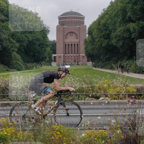 14.09.2025 - Stadtparktriathlon Michael Burmester http://msf.ph/oto/8899116 14.09.2025 09:10:00 Radfahren 311, 315, 328, 348, 350, 357, 387, 413, 432 meine-sportfotos.de
