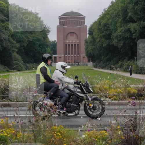14.09.2025 - Stadtparktriathlon Michael Burmester http://msf.ph/oto/8899294 14.09.2025 09:11:16 Radfahren 312, 313, 321, 330, 332, 408, 416, 436, 476 meine-sportfotos.de