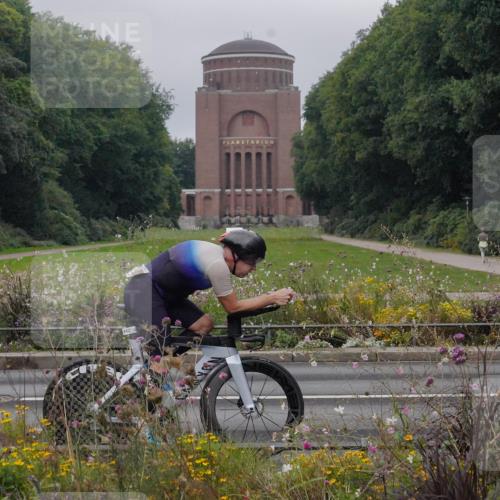 14.09.2025 - Stadtparktriathlon Michael Burmester http://msf.ph/oto/8899388 14.09.2025 09:12:01 Radfahren 307, 317, 331, 402, 412 meine-sportfotos.de