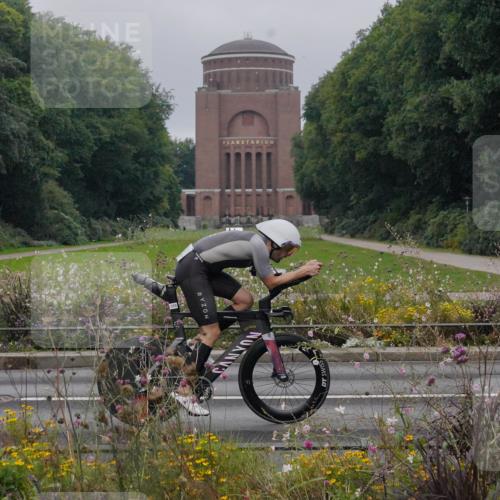 14.09.2025 - Stadtparktriathlon Michael Burmester http://msf.ph/oto/8899452 14.09.2025 09:13:01 Radfahren 306, 314, 358 meine-sportfotos.de