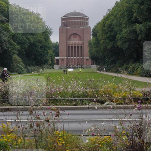 14.09.2025 - Stadtparktriathlon Michael Burmester http://msf.ph/oto/8899565 14.09.2025 09:14:28 Radfahren 301, 318, 326, 340, 345, 347, 363, 370, 371, 373, 377, 380, 381, 389, 401, 404 meine-sportfotos.de