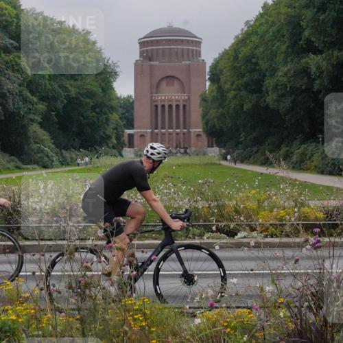 14.09.2025 - Stadtparktriathlon Michael Burmester http://msf.ph/oto/8899602 14.09.2025 09:14:36 Radfahren 301, 318, 326, 340, 345, 347, 363, 370, 371, 373, 377, 380, 381, 401, 404 meine-sportfotos.de