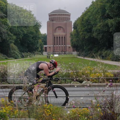 14.09.2025 - Stadtparktriathlon Michael Burmester http://msf.ph/oto/8899774 14.09.2025 09:15:49 Radfahren 361, 376, 398, 466 meine-sportfotos.de