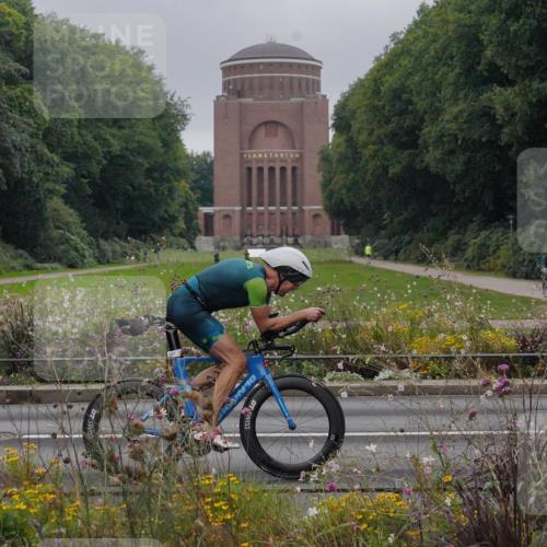 14.09.2025 - Stadtparktriathlon Michael Burmester http://msf.ph/oto/8899796 14.09.2025 09:16:05 Radfahren 311, 348, 357, 413, 414, 432, 434, 488 meine-sportfotos.de