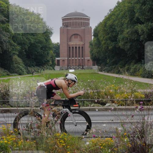 14.09.2025 - Stadtparktriathlon Michael Burmester http://msf.ph/oto/8899882 14.09.2025 09:16:45 Radfahren 303, 336, 351, 372, 399, 435, 453, 457, 460, 462, 501 meine-sportfotos.de