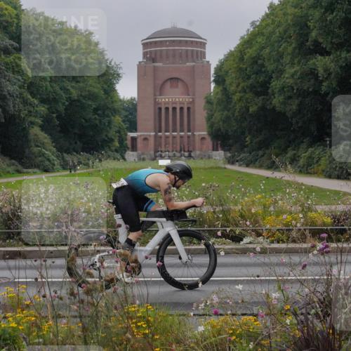 14.09.2025 - Stadtparktriathlon Michael Burmester http://msf.ph/oto/8899891 14.09.2025 09:16:46 Radfahren 303, 336, 351, 372, 399, 435, 453, 457, 460, 462 meine-sportfotos.de
