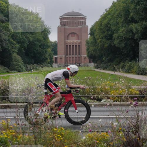 14.09.2025 - Stadtparktriathlon Michael Burmester http://msf.ph/oto/8899896 14.09.2025 09:16:47 Radfahren 303, 336, 351, 372, 399, 435, 453, 457, 460, 462 meine-sportfotos.de