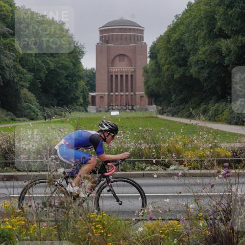 14.09.2025 - Stadtparktriathlon Michael Burmester http://msf.ph/oto/8899902 14.09.2025 09:16:49 Radfahren 303, 350, 372, 399, 435, 453, 457, 460, 462 meine-sportfotos.de