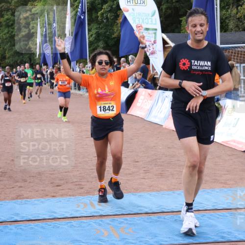 14.09.2025 - Airport Race Strokosch-Dieckow http://msf.ph/oto/8900049 14.09.2025 12:28:34 Ziel 141, 885, 1127, 1129, 1842, 1989, 2029, 4068 meine-sportfotos.de