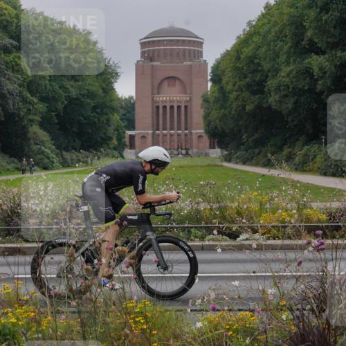 14.09.2025 - Stadtparktriathlon Michael Burmester http://msf.ph/oto/8900261 14.09.2025 09:17:12 Radfahren 312, 319, 325, 360, 369, 391, 408, 416, 463 meine-sportfotos.de