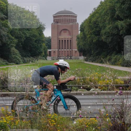 14.09.2025 - Stadtparktriathlon Michael Burmester http://msf.ph/oto/8900323 14.09.2025 09:17:28 Radfahren 313, 335, 387, 421, 436 meine-sportfotos.de