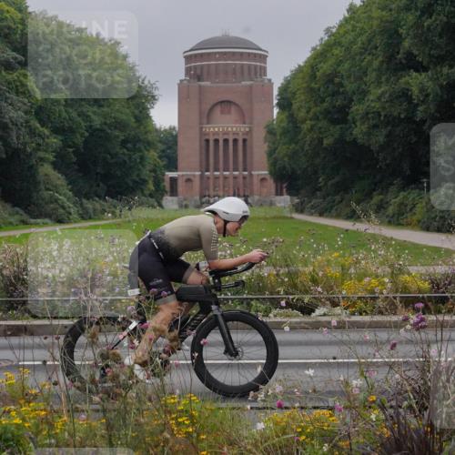 14.09.2025 - Stadtparktriathlon Michael Burmester http://msf.ph/oto/8900332 14.09.2025 09:17:31 Radfahren 313, 335, 421, 436, 452 meine-sportfotos.de
