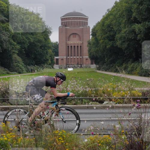 14.09.2025 - Stadtparktriathlon Michael Burmester http://msf.ph/oto/8900383 14.09.2025 09:18:00 Radfahren 307, 321, 322, 332, 405, 412, 475 meine-sportfotos.de