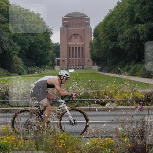 14.09.2025 - Stadtparktriathlon Michael Burmester http://msf.ph/oto/8900397 14.09.2025 09:18:09 Radfahren 307, 332, 412, 420, 459, 474 meine-sportfotos.de