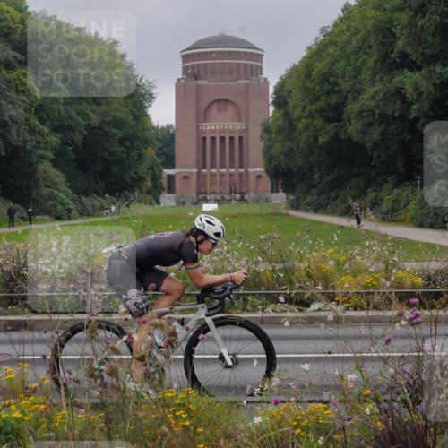 14.09.2025 - Stadtparktriathlon Michael Burmester http://msf.ph/oto/8900479 14.09.2025 09:18:45 Radfahren 302, 316, 358, 454, 455, 493, 499, 502 meine-sportfotos.de