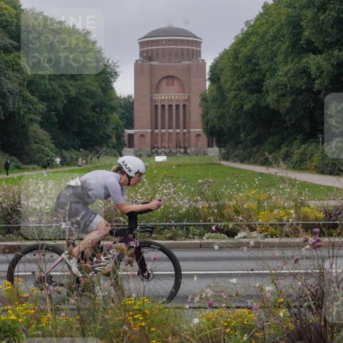 14.09.2025 - Stadtparktriathlon Michael Burmester http://msf.ph/oto/8900523 14.09.2025 09:19:01 Radfahren 314, 334, 422, 472, 482 meine-sportfotos.de