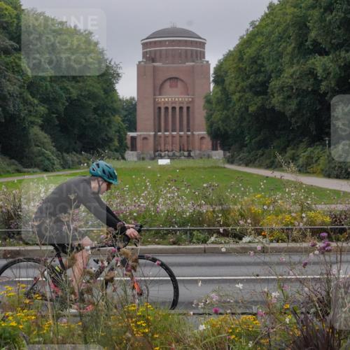 14.09.2025 - Stadtparktriathlon Michael Burmester http://msf.ph/oto/8900645 14.09.2025 09:19:45 Radfahren 320, 324, 356, 366, 382, 425, 442, 447, 485, 497 meine-sportfotos.de