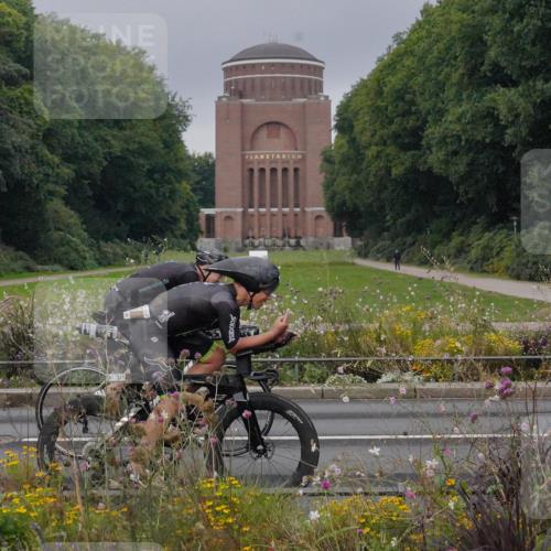 14.09.2025 - Stadtparktriathlon Michael Burmester http://msf.ph/oto/8900999 14.09.2025 09:22:18 Radfahren 311, 348, 361, 392, 398, 413, 414, 432, 487 meine-sportfotos.de