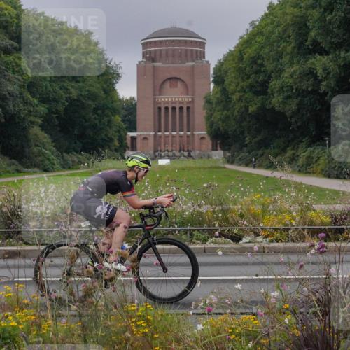 14.09.2025 - Stadtparktriathlon Michael Burmester http://msf.ph/oto/8901644 14.09.2025 09:26:27 Radfahren 320, 356, 381, 389, 419, 439, 443, 447, 472, 486, 495 meine-sportfotos.de